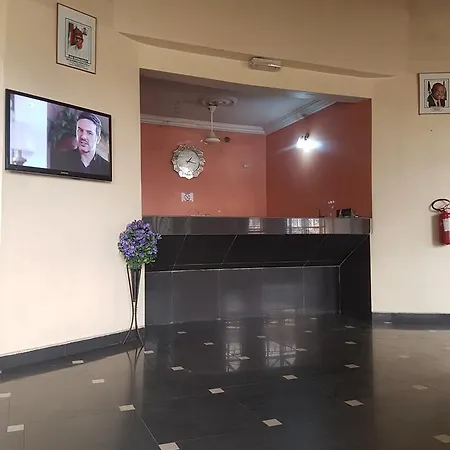Hotel Clen-phil & Suites 3*